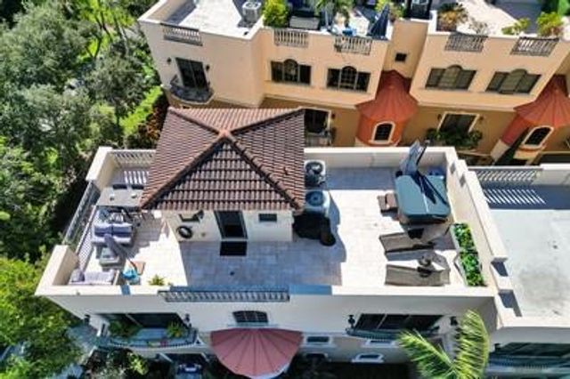 2260 SE 7 Street, Pompano Beach, FL 33062