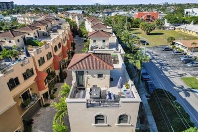 2260 SE 7 Street, Pompano Beach, FL 33062