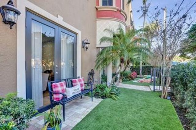 2260 SE 7 Street, Pompano Beach, FL 33062