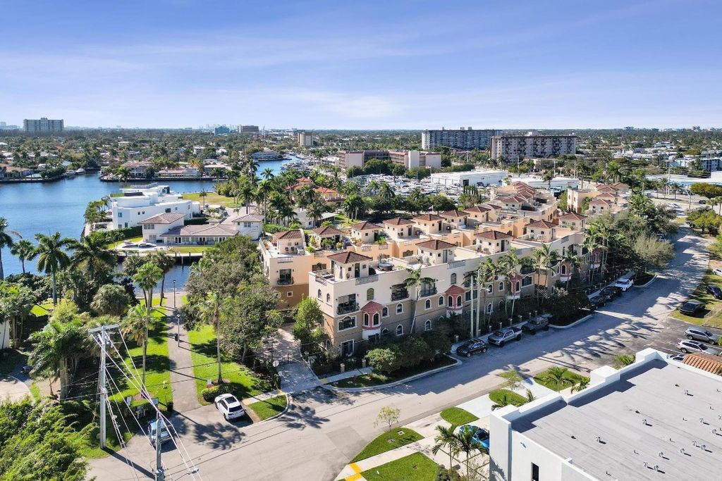 2260 SE 7 Street, Pompano Beach, FL 33062