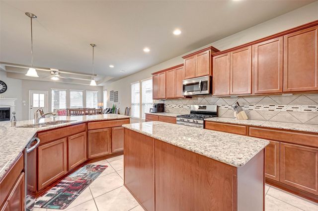 5614 Glenfield Spring Lane, Spring, TX 77389