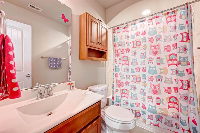 5614 Glenfield Spring Lane, Spring, TX 77389