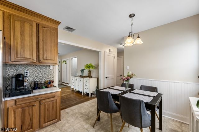 1 Walters Ln, Flemington Boro, NJ 08822