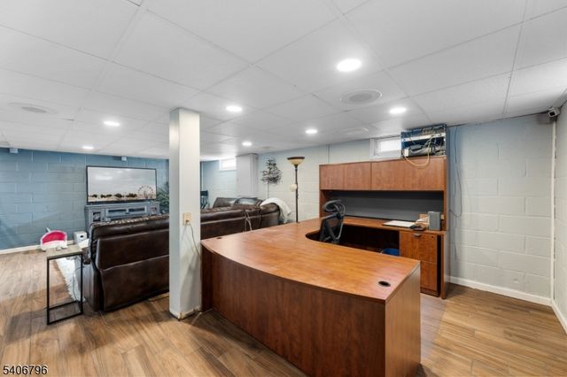 1 Walters Ln, Flemington Boro, NJ 08822