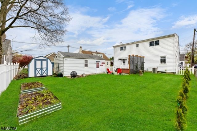 1 Walters Ln, Flemington Boro, NJ 08822