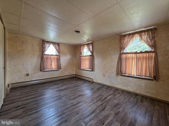 128 MONROE ST, Denver, PA 17517