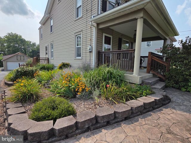 128 MONROE ST, Denver, PA 17517