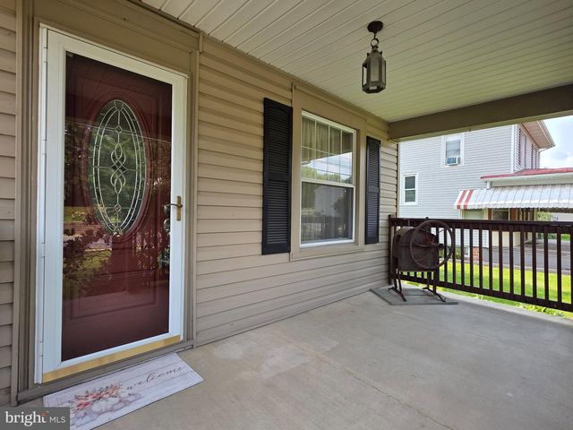 128 MONROE ST, Denver, PA 17517