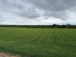 1150 Lagoon Drive, Crystal Beach, TX 77650