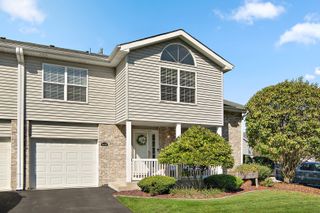5237 Diamond Drive B, Oak Forest, IL 60452