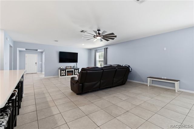 14557 Cedarwood Avenue, Weeki Wachee, FL 34614