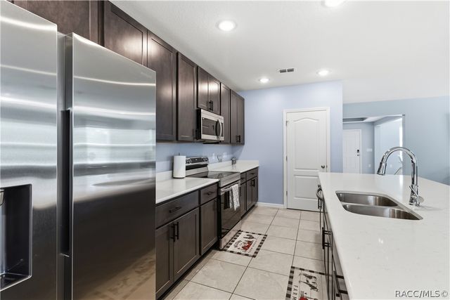 14557 Cedarwood Avenue, Weeki Wachee, FL 34614