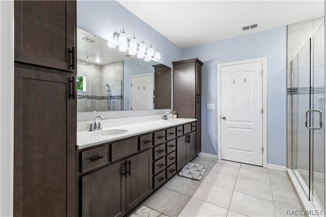 14557 Cedarwood Avenue, Weeki Wachee, FL 34614
