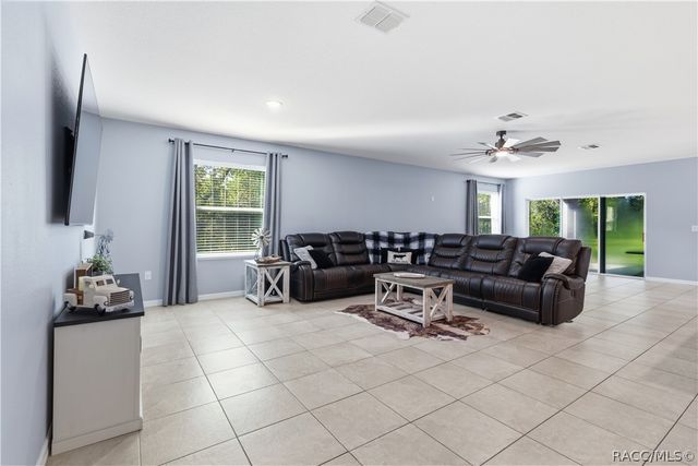 14557 Cedarwood Avenue, Weeki Wachee, FL 34614