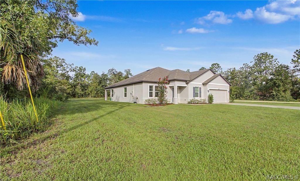14557 Cedarwood Avenue, Weeki Wachee, FL 34614