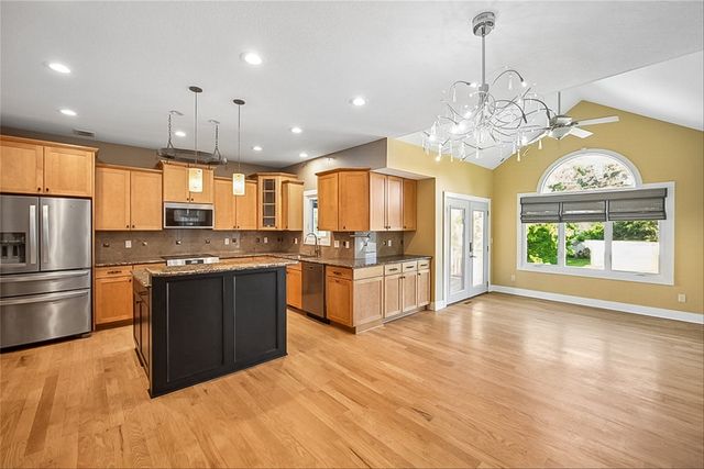 1549 S 50th Street, West Des Moines, IA 50265