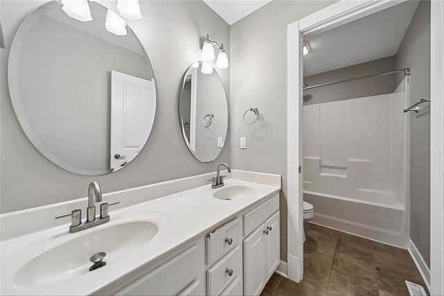 1549 S 50th Street, West Des Moines, IA 50265
