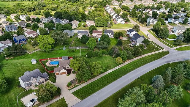 1549 S 50th Street, West Des Moines, IA 50265