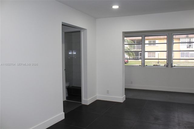 5140 SW 40th Ave 3C, Dania Beach, FL 33314