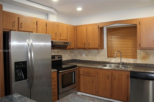 5140 SW 40th Ave 3C, Dania Beach, FL 33314