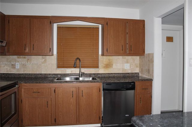 5140 SW 40th Ave 3C, Dania Beach, FL 33314