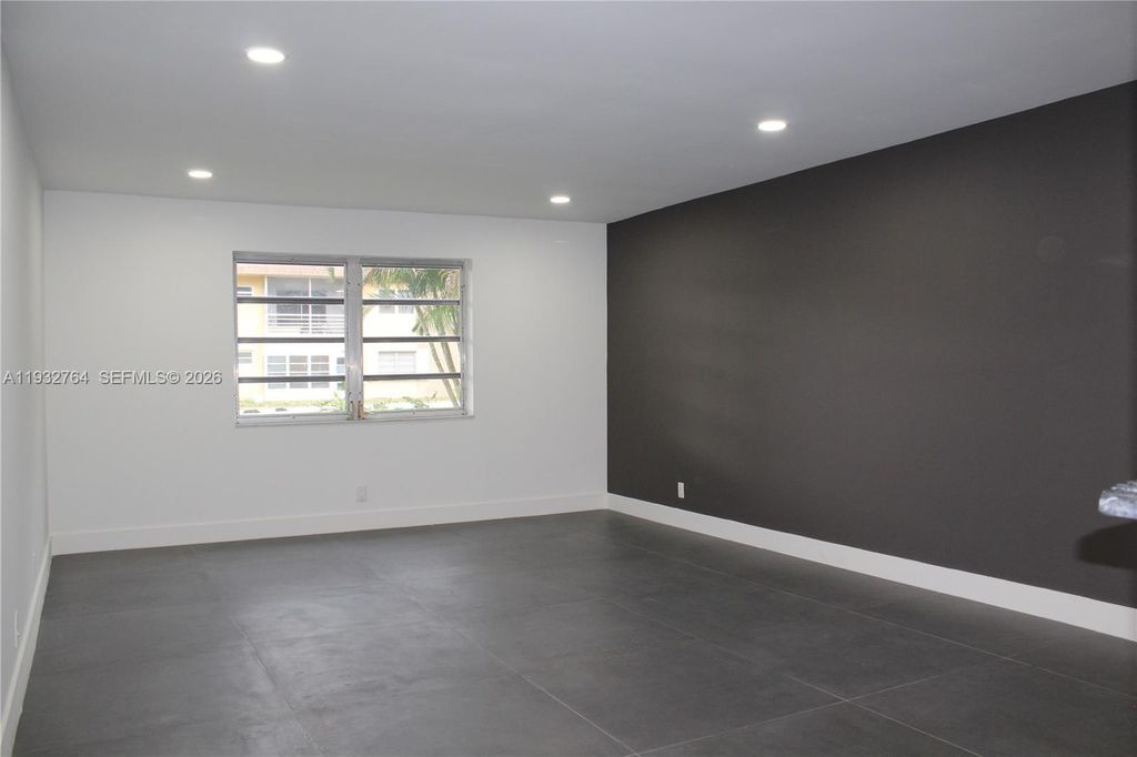 5140 SW 40th Ave 3C, Dania Beach, FL 33314