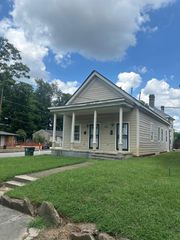 574 MCKINLEY ST, Memphis, TN 38126