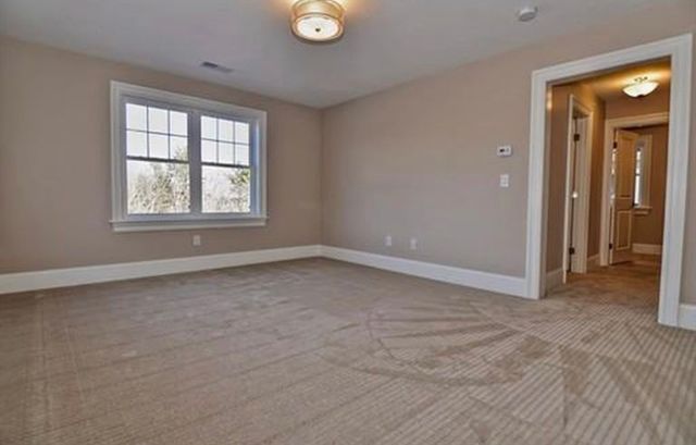 126 Oxbow Rd 126, Framingham, MA 01701