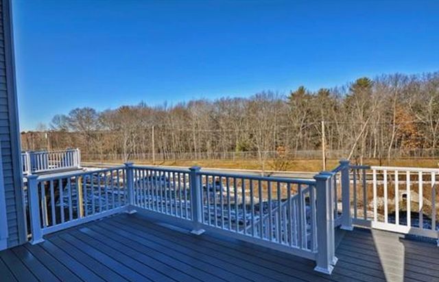 126 Oxbow Rd 126, Framingham, MA 01701