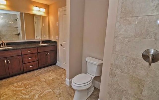 126 Oxbow Rd 126, Framingham, MA 01701