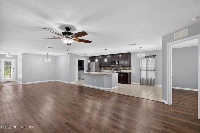9909 PATRIOT RIDGE Drive, Jacksonville, FL 32221