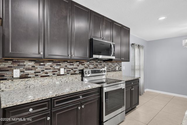 9909 PATRIOT RIDGE Drive, Jacksonville, FL 32221