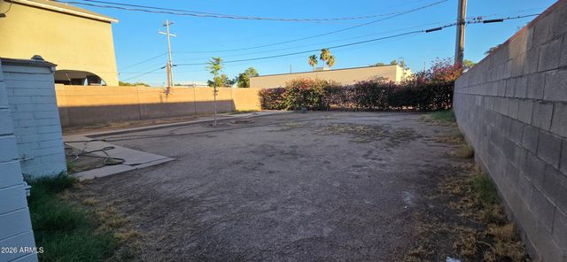 119 E HILL Drive E, Avondale, AZ 85323