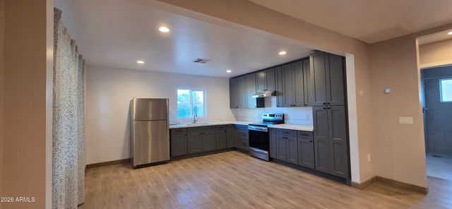 119 E HILL Drive E, Avondale, AZ 85323