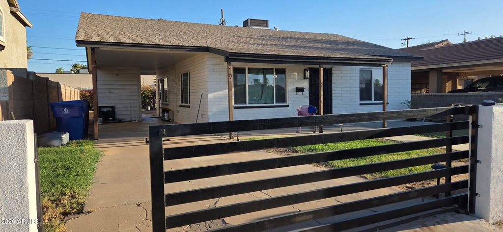 119 E HILL Drive E, Avondale, AZ 85323