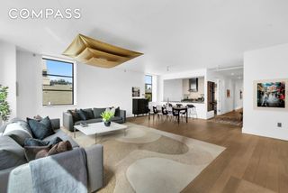 267 W 124th St Apt 6A, New York City, NY 10027