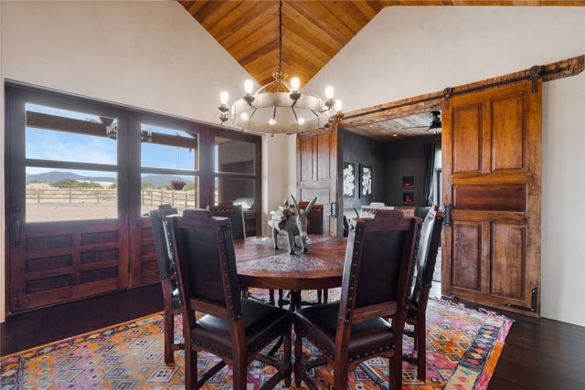 86 Droege Road, Santa Fe, NM 87508