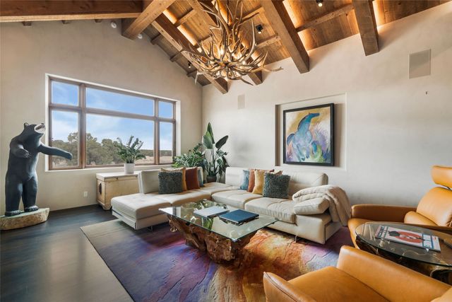86 Droege Road, Santa Fe, NM 87508