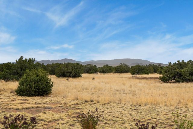 86 Droege Road, Santa Fe, NM 87508