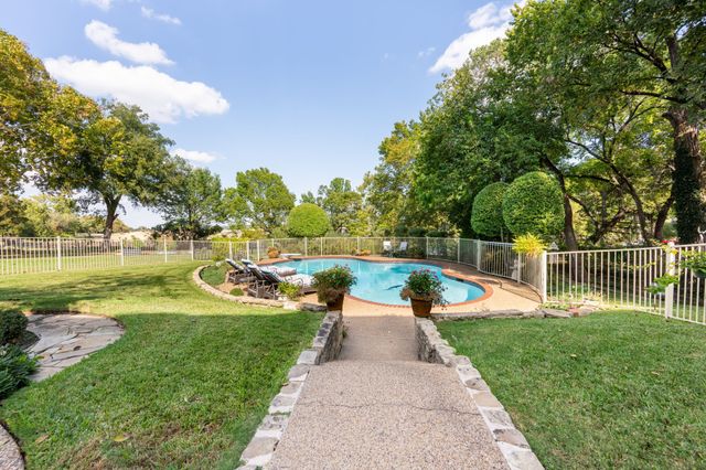 3316 S Country Club Road, Garland, TX 75043