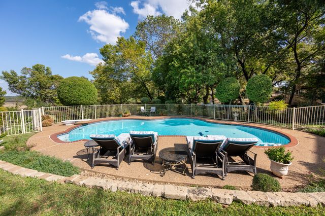 3316 S Country Club Road, Garland, TX 75043