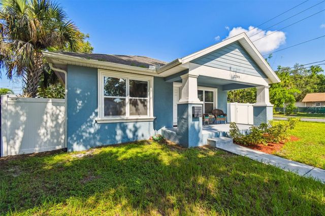 2205 QUINCY STREET S, St Petersburg, FL 33711