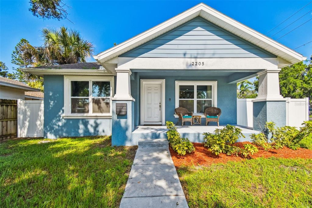 2205 QUINCY STREET S, St Petersburg, FL 33711