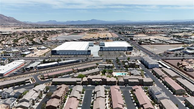 4525 Woolcomber Street, Las Vegas, NV 89115