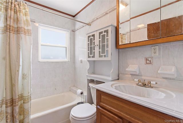 22412 92nd Avenue, Queens Village, NY 11428