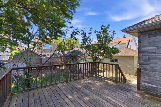 22412 92nd Avenue, Queens Village, NY 11428