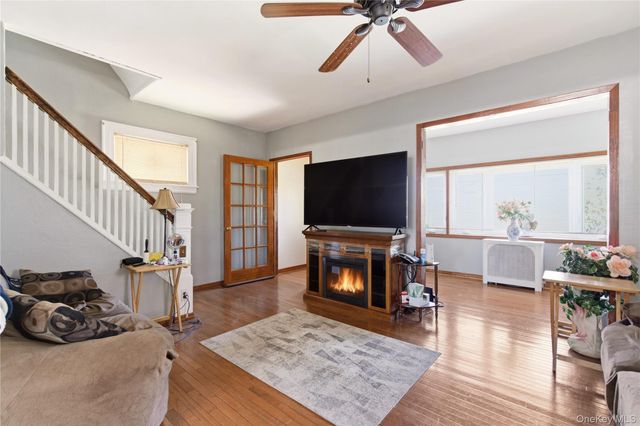 22412 92nd Avenue, Queens Village, NY 11428