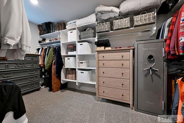 3528 N Elim Lane, Iona, ID 83427