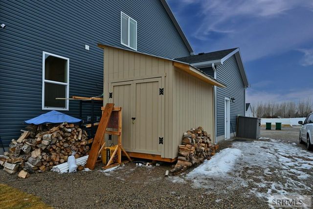 3528 N Elim Lane, Iona, ID 83427
