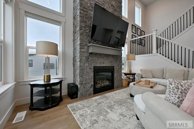 3528 N Elim Lane, Iona, ID 83427